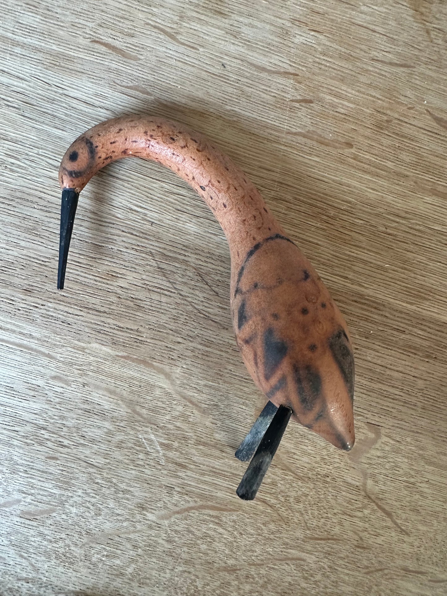 Toby zwaan van papier maché