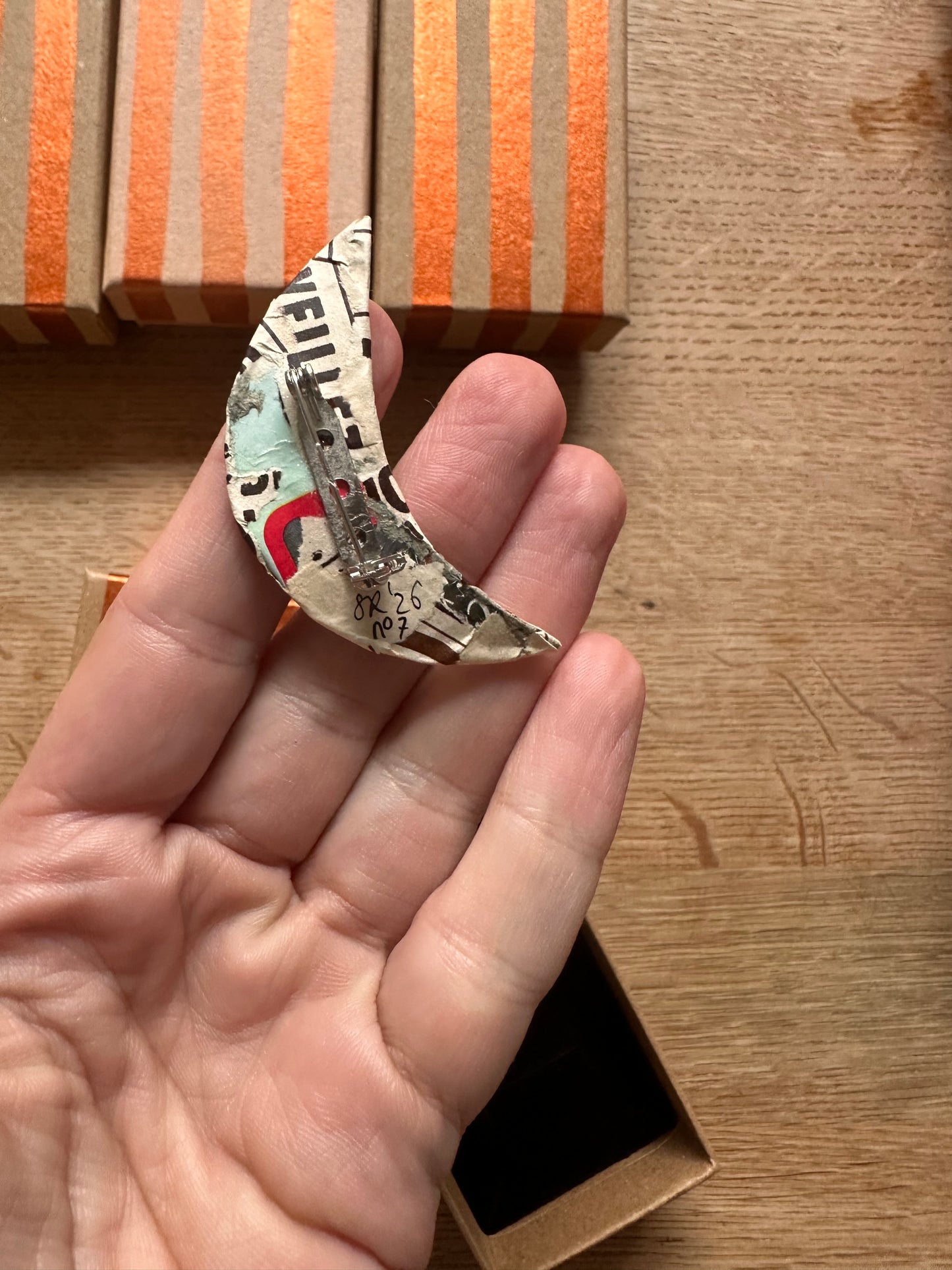 Papier maché broche no. 7