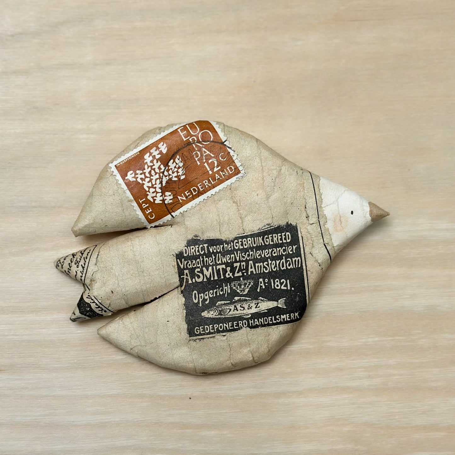 Vogels met een verhaal - oud ruitjes papier & mooie postzegel