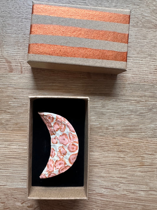 Papier maché broche no. 4