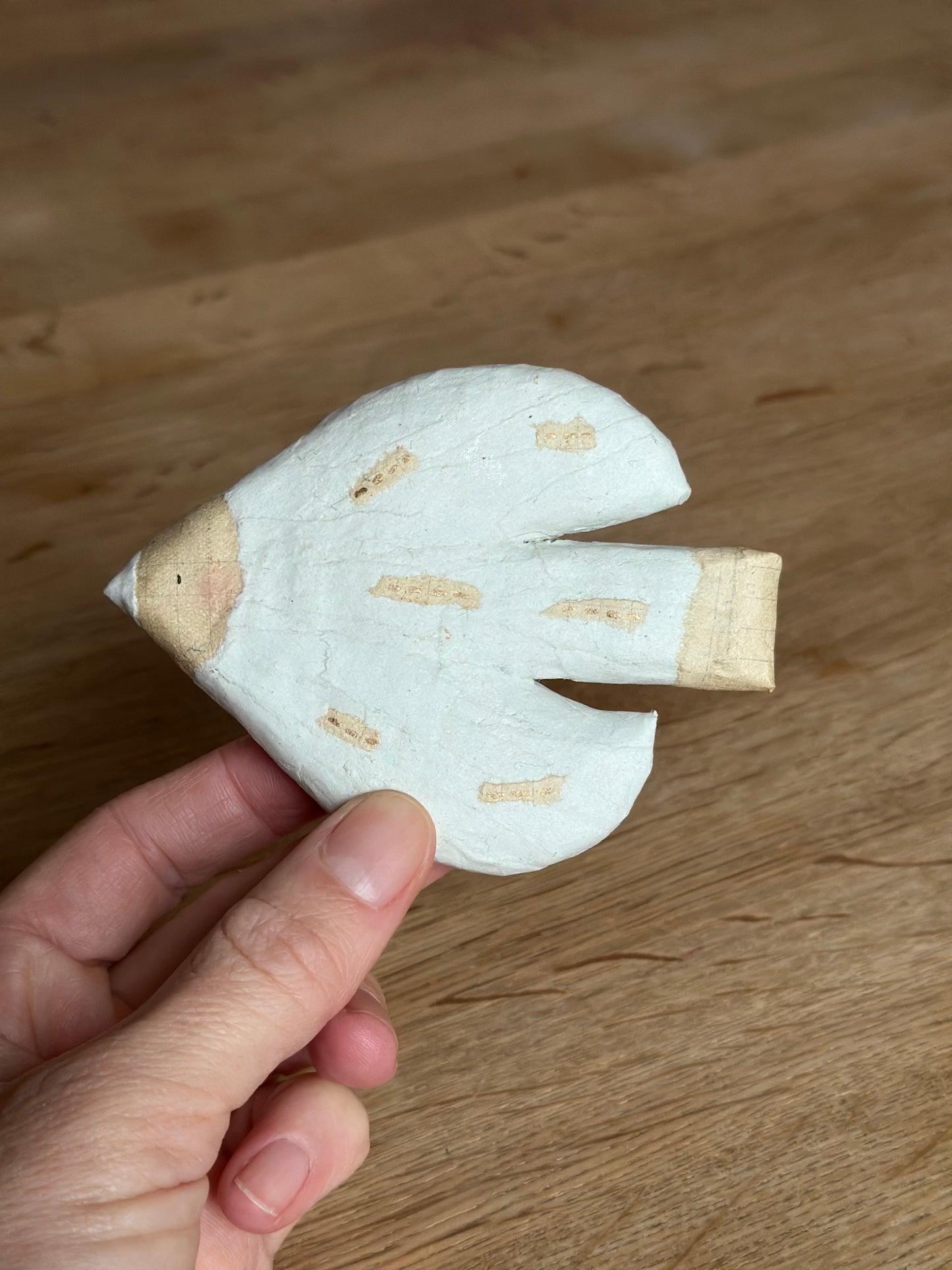 Vogels met een Verhaal - Grijs gerecycled papier icm oud ruitjespapier